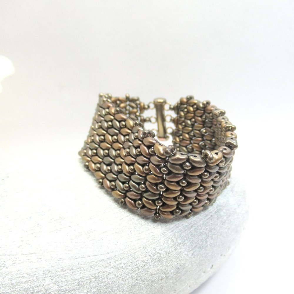 Woven matte metallic bracelet - Picture 3 of 12